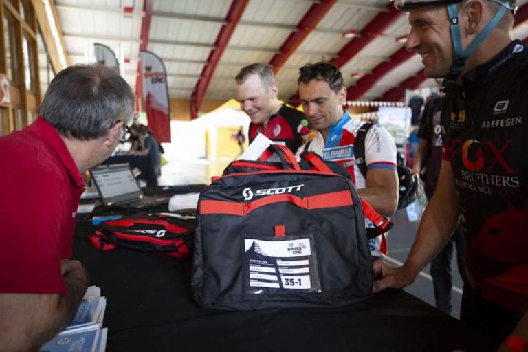 A close up of the SCOTT brand biker bag