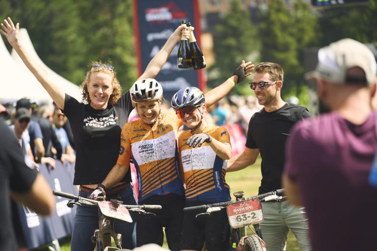 Vera Looser and Alexis Skarda winners