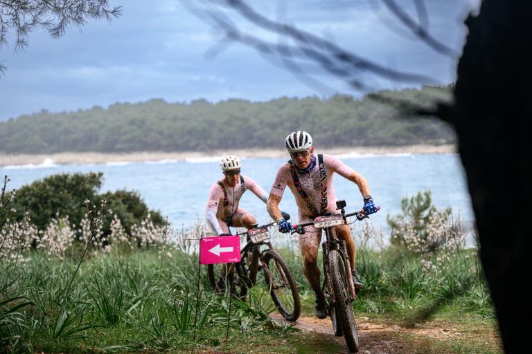 4Islands Epic 2025 Riders and signage on route
