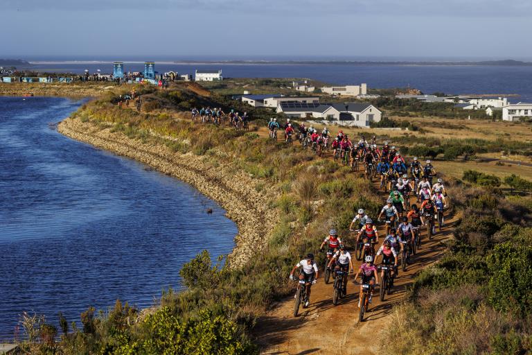 W2W25_Chardonnay_S1_SamClark_0839