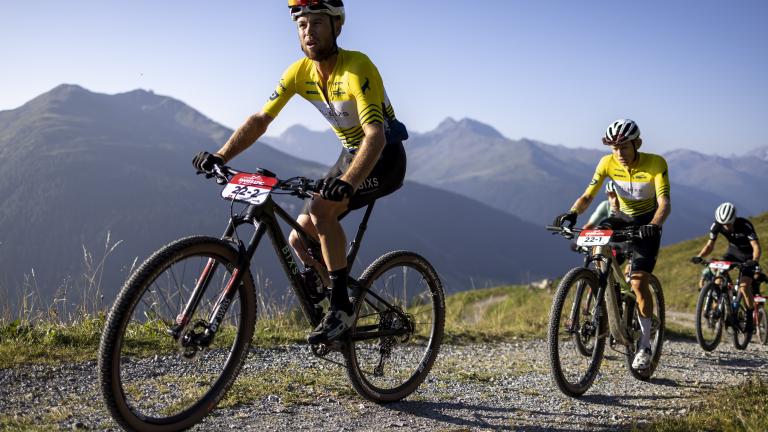 Stage 5 of the 2024 SPAR Swiss Epic provided a fitting finale to the Epic Series race through the magnificent trails of Graubünden. It did however not provide any major upsets as Gian Schmid and Lukas Flückiger defended their yellow CIOVITA jerseys.
