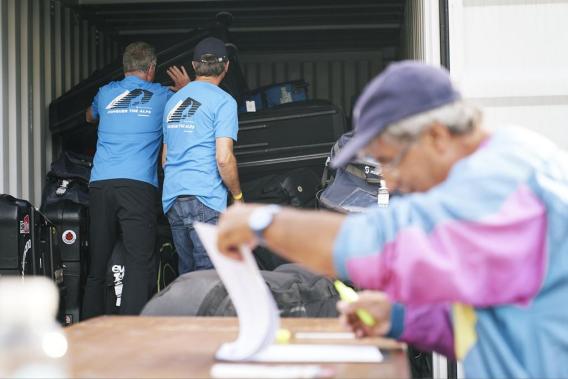Volunteers helping at logistic at Swiss Epic